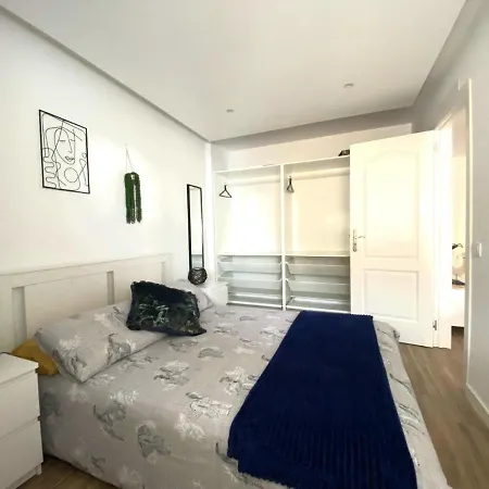 Captivating 1-Bed Apartment In Portimao-Beach Lejlighed